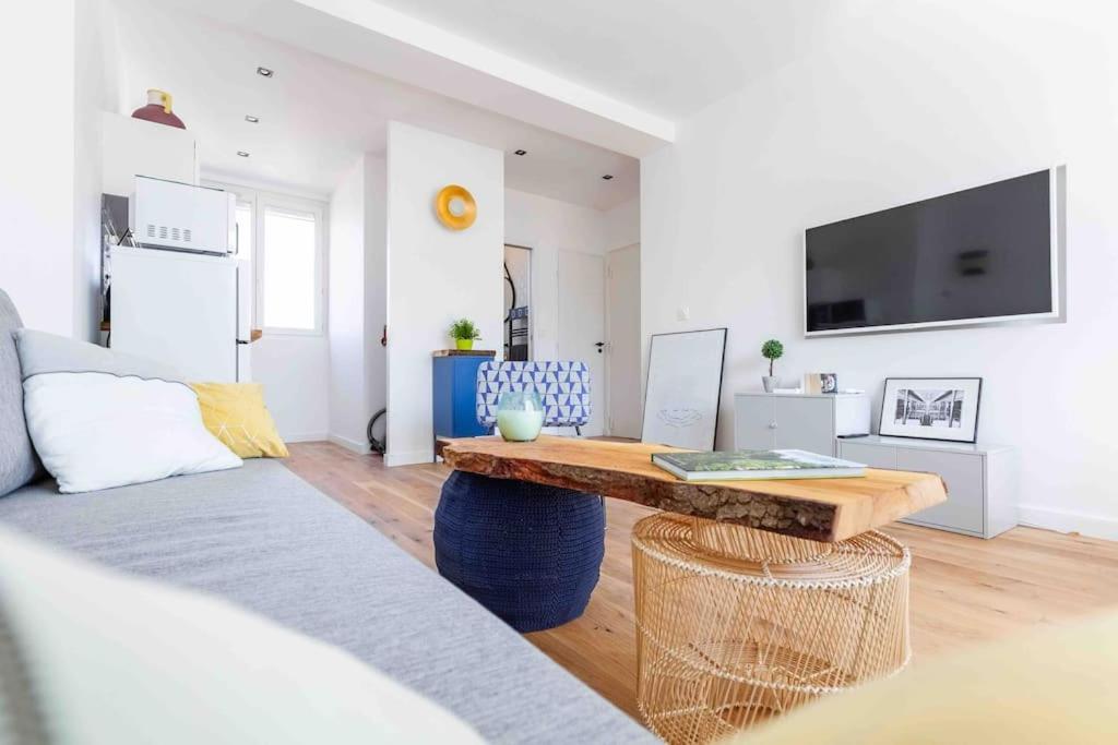 Le Lulli - Un T2 Moderne Et Epure Lägenhet Marseille Exteriör bild