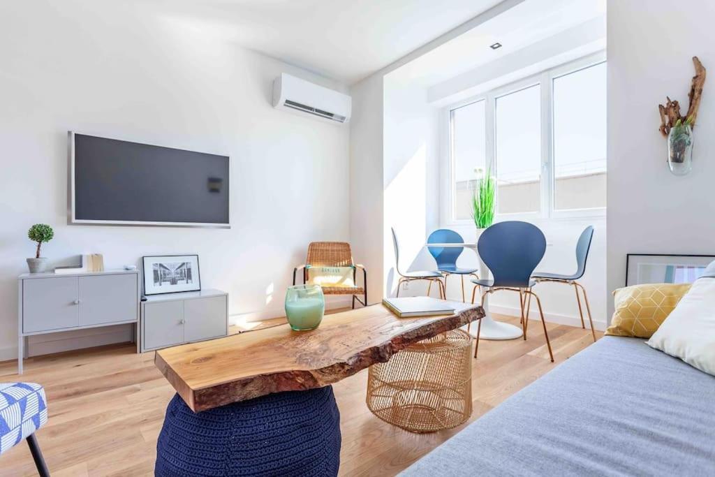 Le Lulli - Un T2 Moderne Et Epure Lägenhet Marseille Exteriör bild